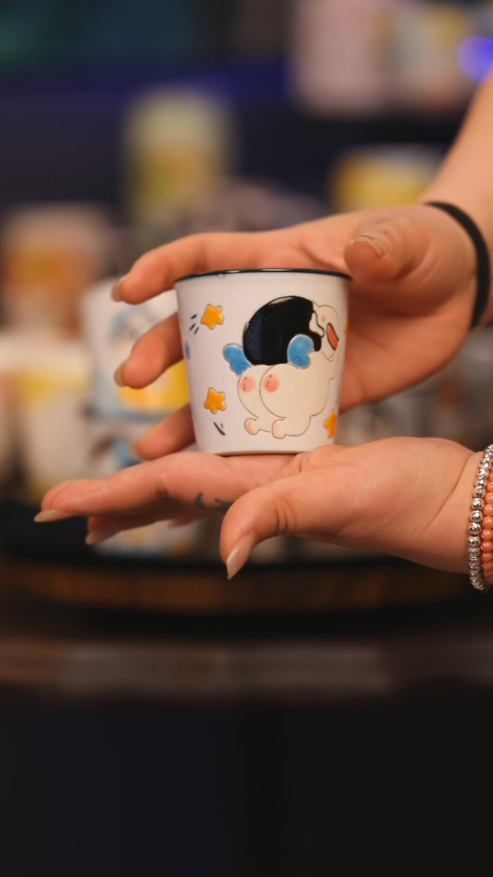 【闪购商品】摆件景德镇釉下彩绘设计师款式陶瓷