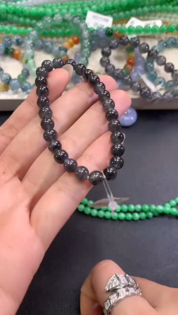 【闪购商品】翡翠手串未镶嵌q106       