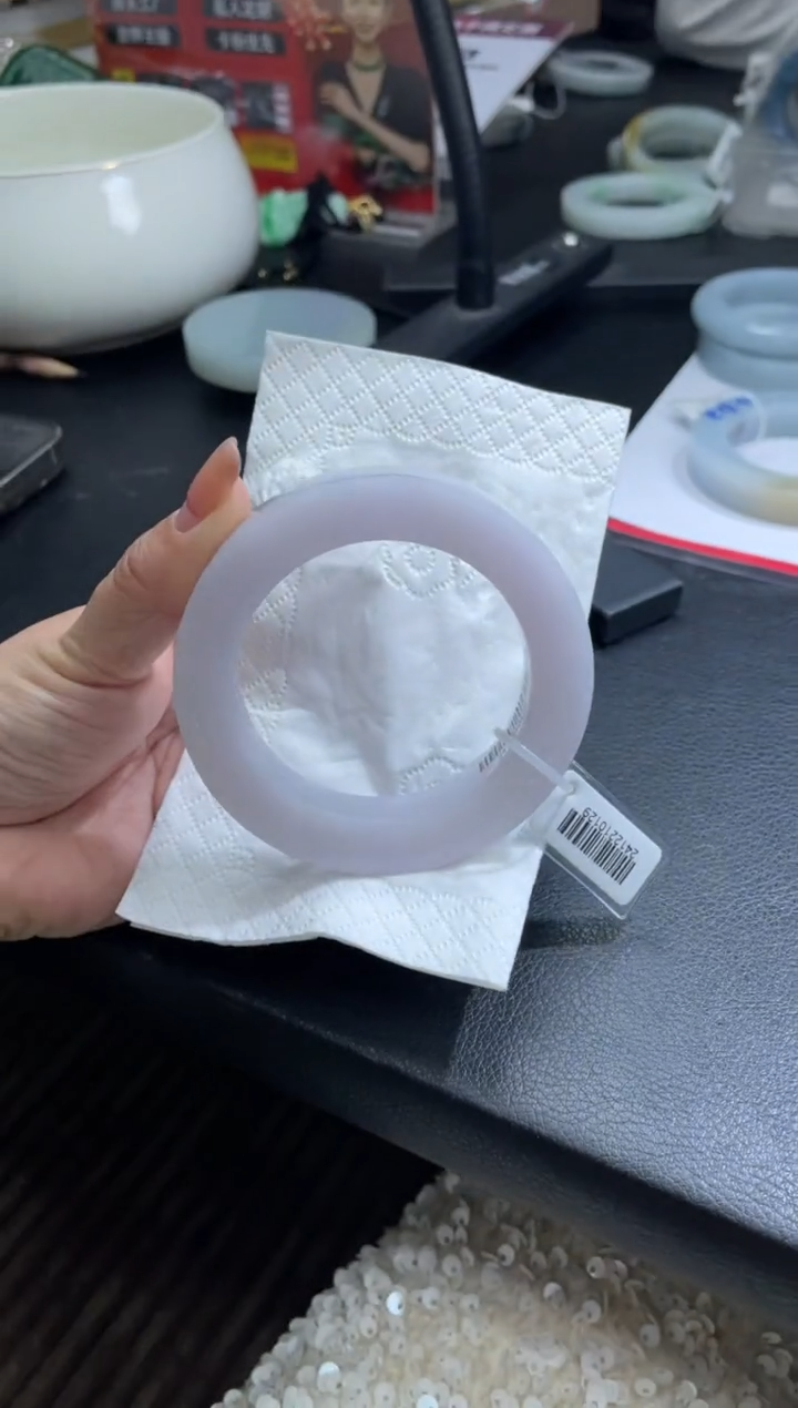 【闪购商品】定制翡翠手镯未镶嵌手镯DDH/发一件