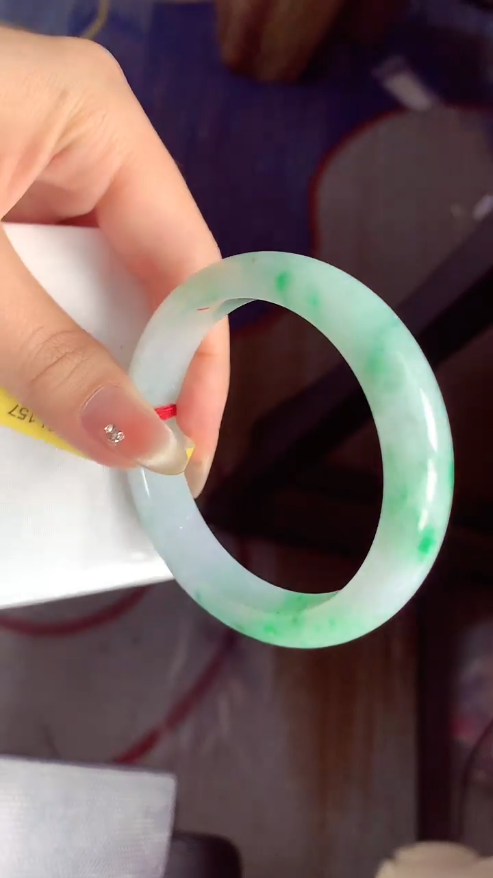 【闪购商品】翡翠手镯未镶嵌手镯