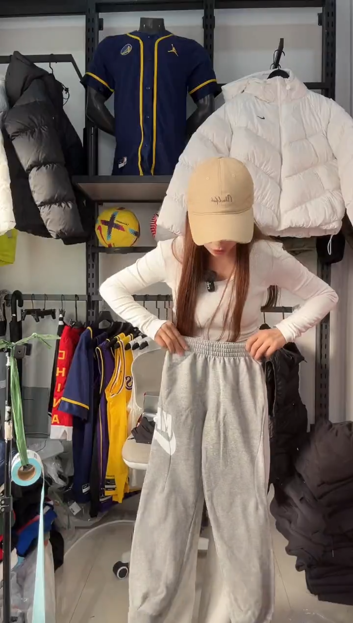 3333闪购编码 Nike/Jordan运动卫衣裤以直播间过款为准 尺码  130