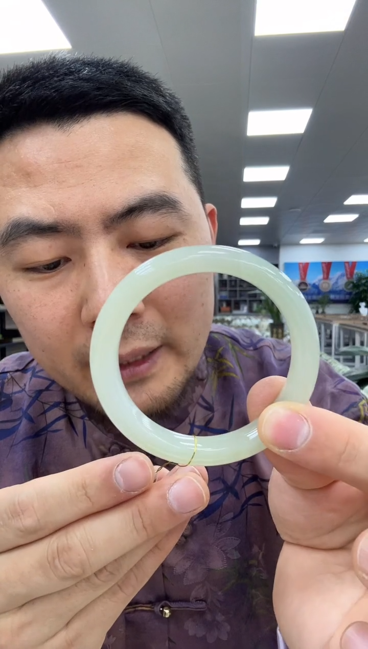 【闪购商品】和田玉手镯未镶嵌55  734