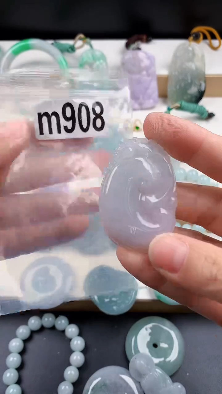 颈饰未镶嵌翡翠天然翡翠吊坠挂件