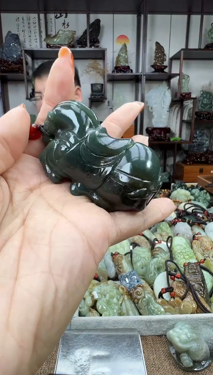 未镶嵌和田玉把件1