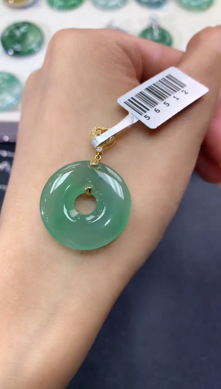 【闪购商品】翡翠吊坠(不含链)18K金镶嵌a44多样性一件发货