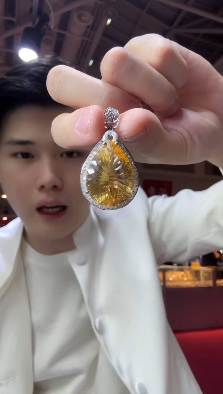 颈饰银S925镶嵌黄晶65ct净体高级款