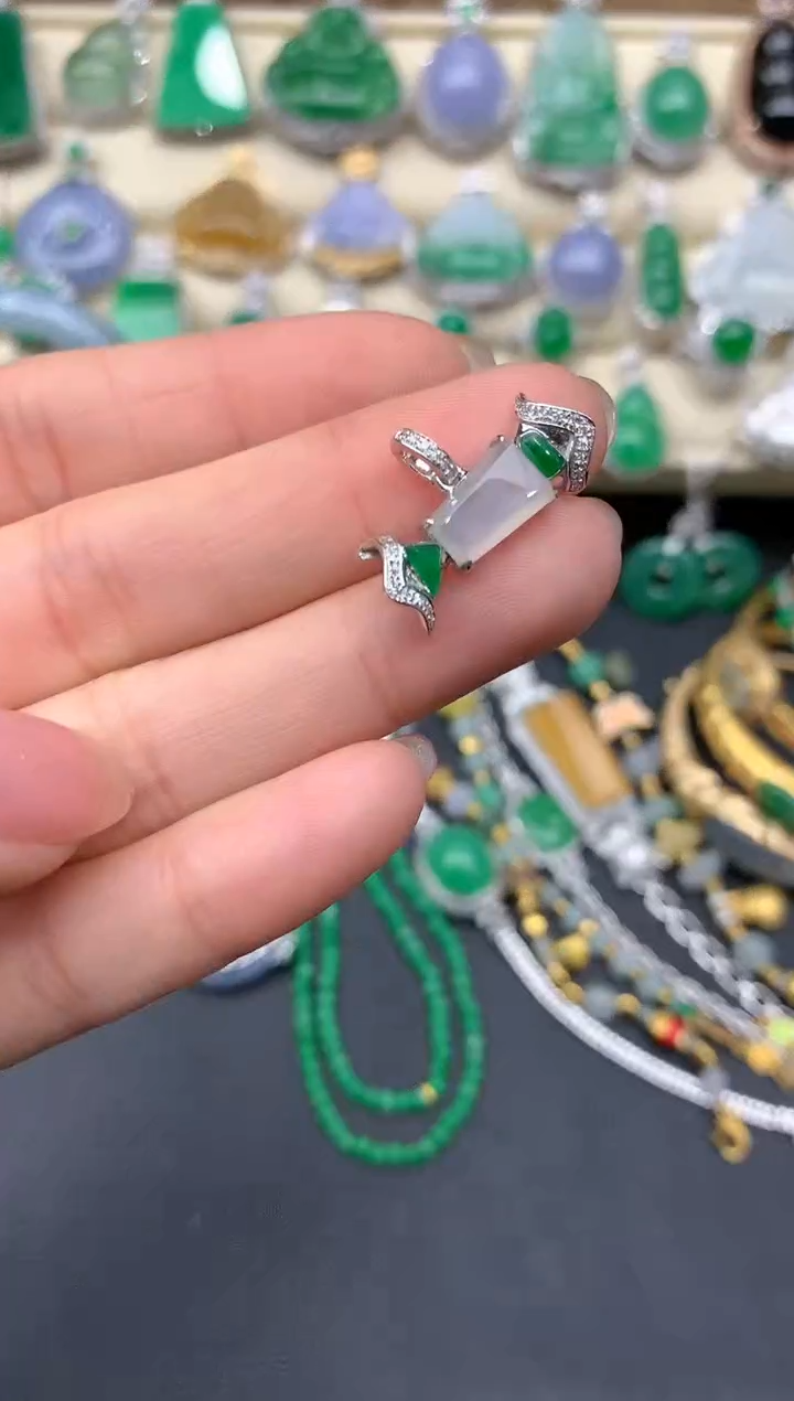 【闪购商品】翡翠颈饰18K金镶嵌264-中国好珍宝