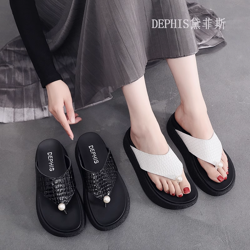 2025新款夏季黑色真皮人字拖女外穿时尚厚底凉拖防滑牛皮夹脚拖鞋