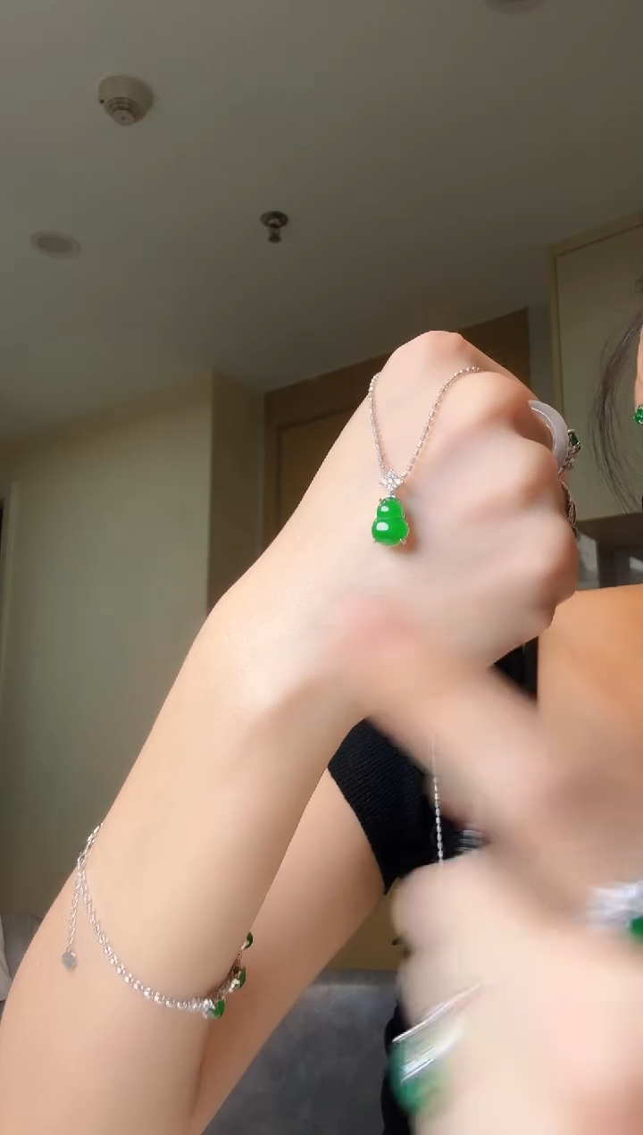 翡翠银S925镶嵌吊坠(不含链)天然翡翠吊坠