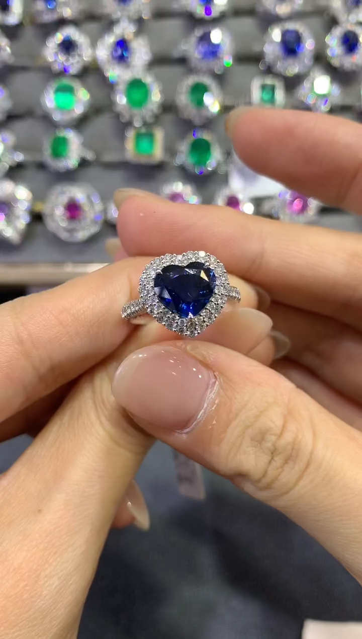 【闪购商品】蓝宝石戒指18K金镶嵌A276