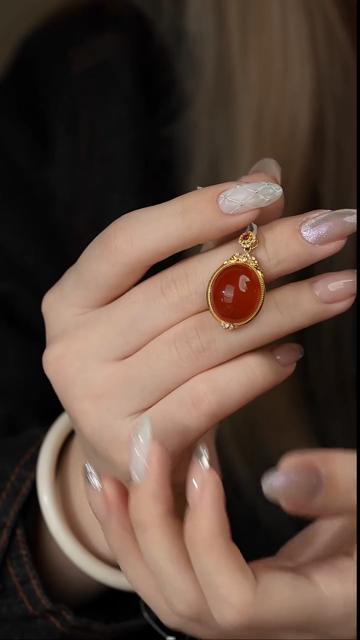 【闪购商品】南红玛瑙吊坠18K金镶嵌Y15（多样性发一件）