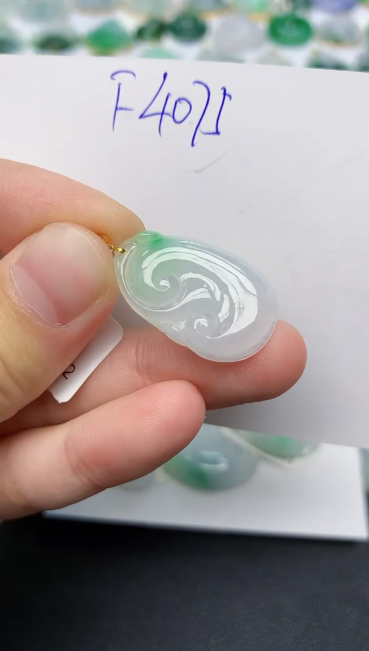 颈饰18K金镶嵌翡翠天然缅甸A货翡翠百元以上9元证书费自理