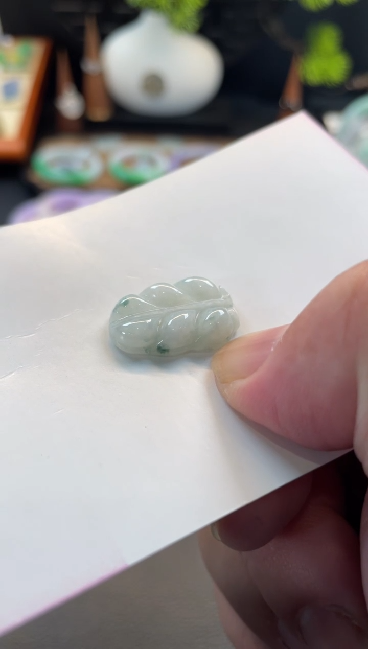 颈饰未镶嵌翡翠56号链接 有纹裂