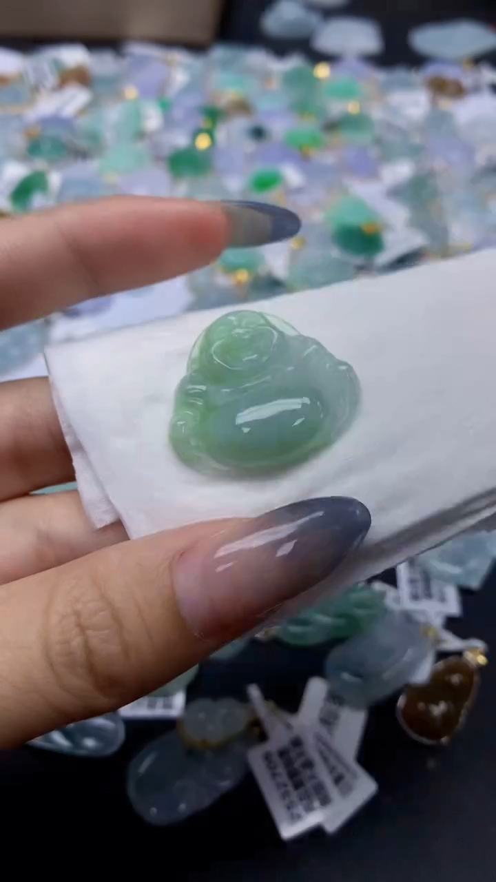 翡翠未镶嵌颈饰天然a货翡翠