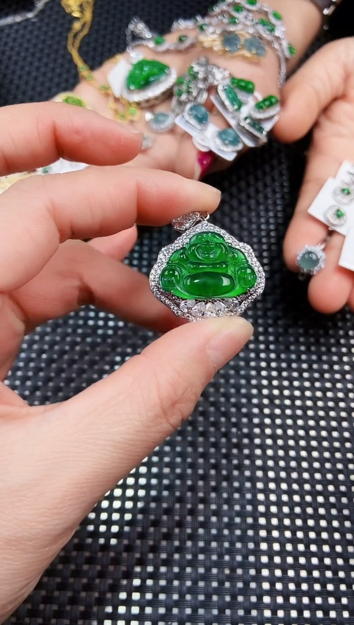 【闪购商品】翡翠吊坠(不含链)未镶嵌111111111