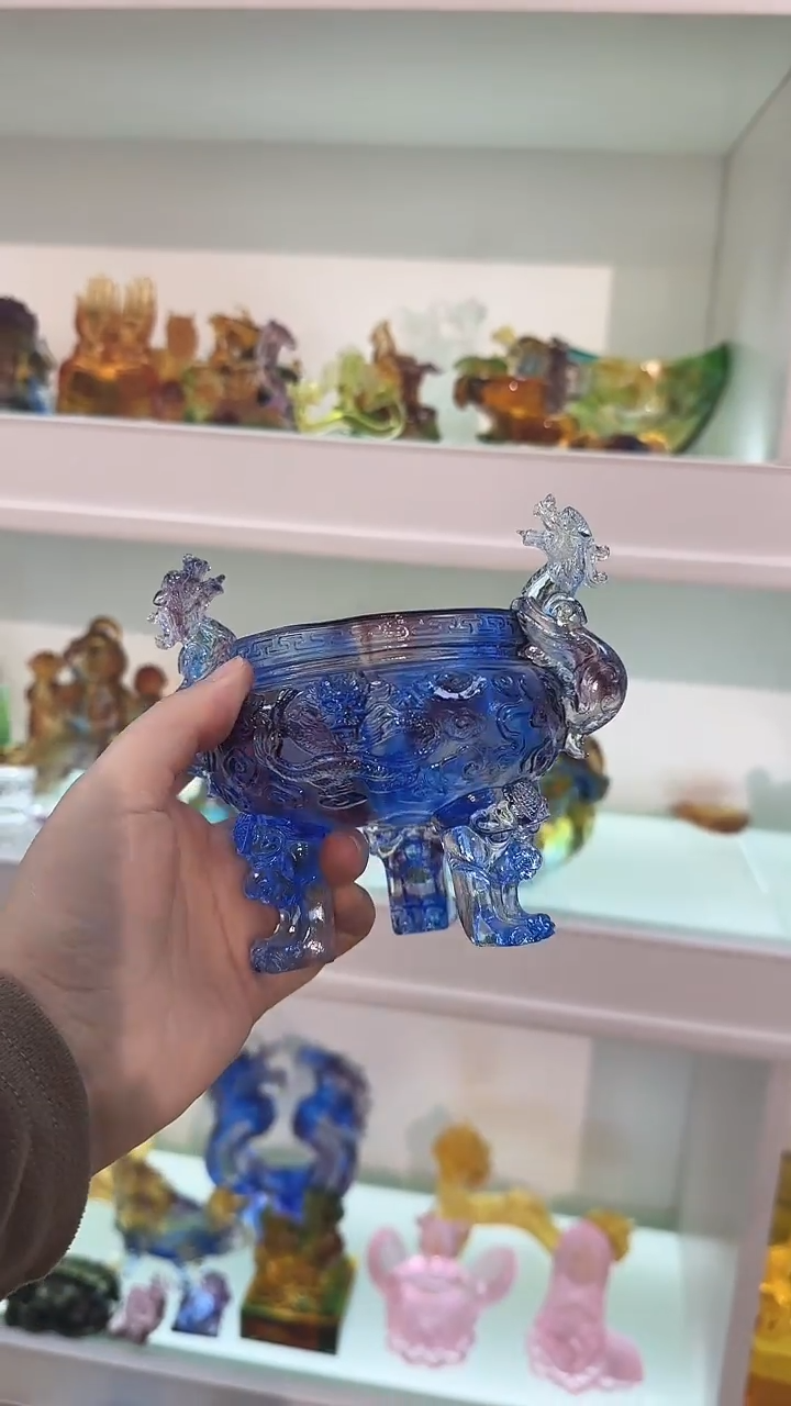 手工艺品琉璃盛龙宝鼎