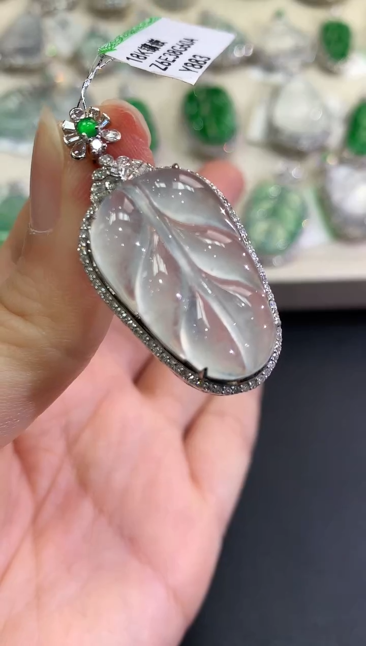 【闪购商品】翡翠颈饰18K金镶嵌C45   