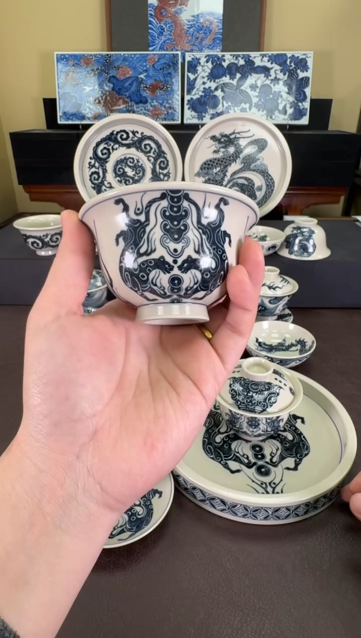 【闪购商品】二号釉金钱豹纹压手杯