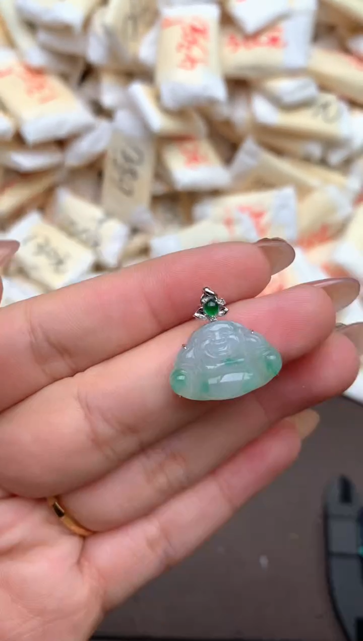 【闪购商品】翡翠挂件18K金镶嵌 —