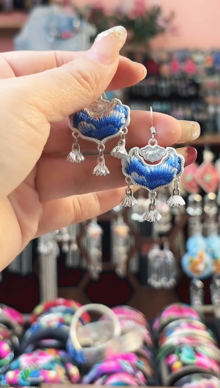 艺枝独绣手工饰品205