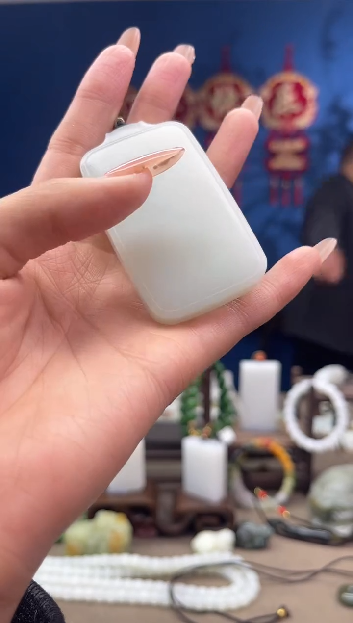 【闪购商品】和田玉颈饰未镶嵌1