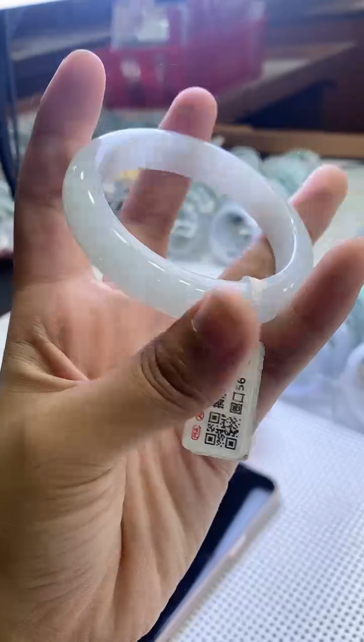 未镶嵌手镯翡翠正圈56圈口，4008