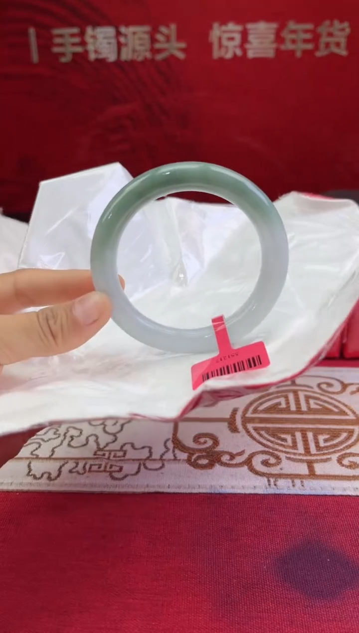 【闪购商品】翡翠手镯未镶嵌1翡翠手镯