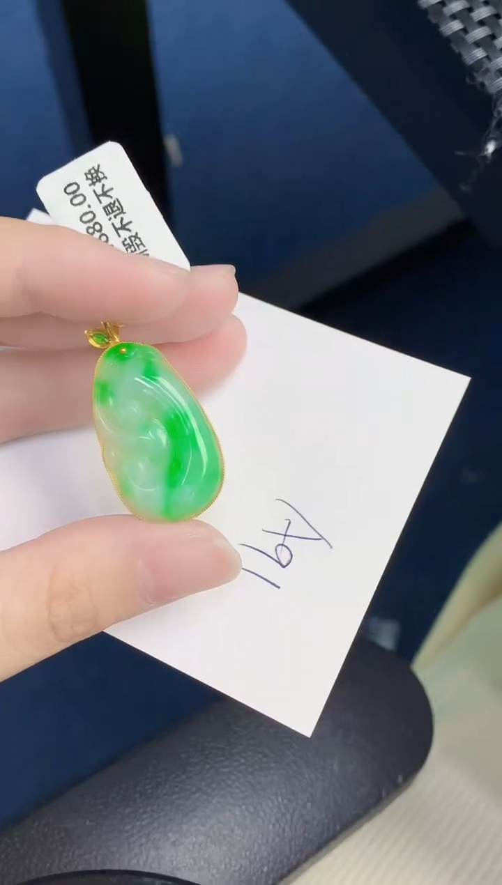 【闪购商品】翡翠颈饰18K金镶嵌000000000