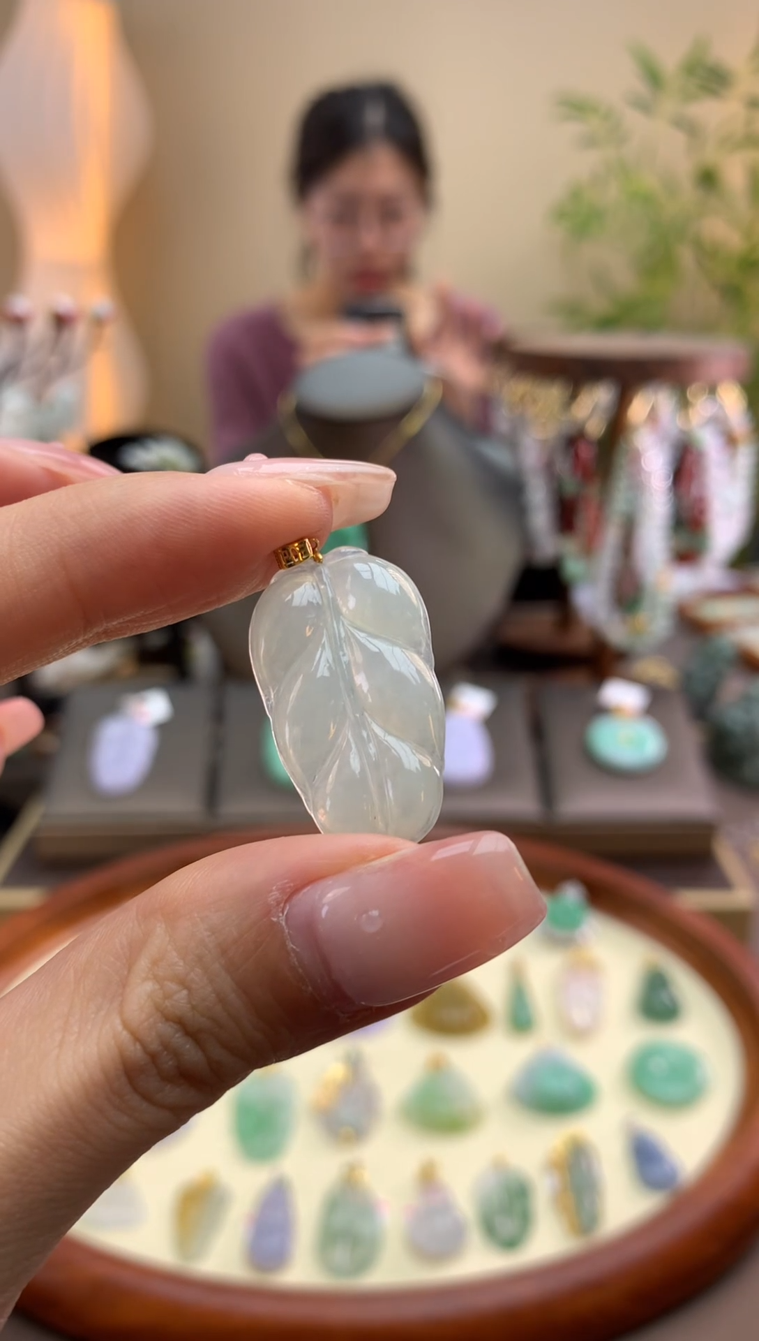 【闪购商品】翡翠颈饰18K金镶嵌叶子