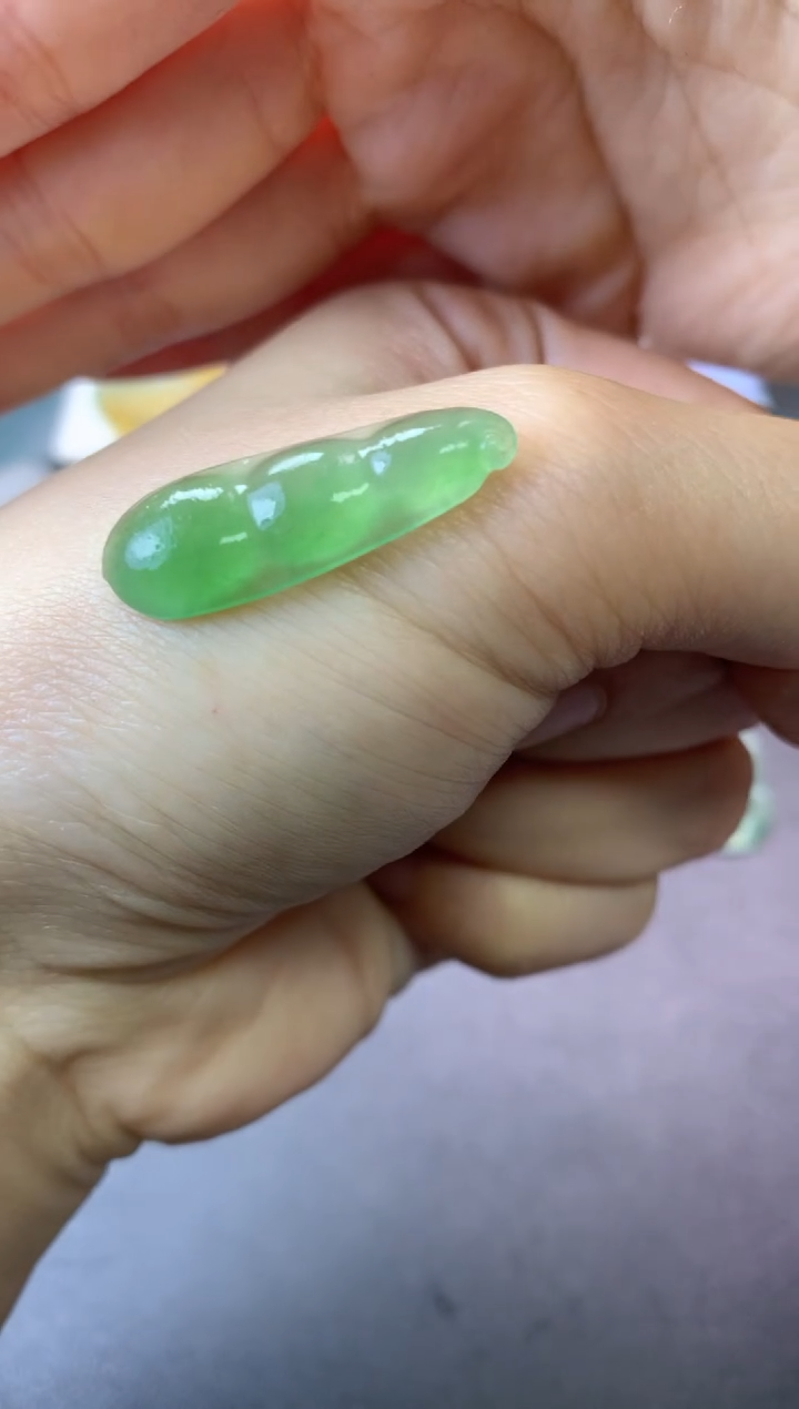 【闪购商品】定制翡翠未镶嵌毛货