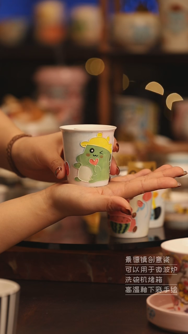 陶瓷景德镇可爱陶瓷釉下彩绘设计师款H078
