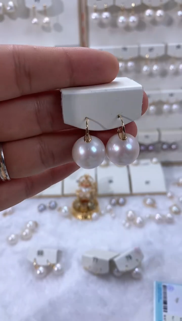 【闪购商品】淡水珍珠颈饰18K金镶嵌1