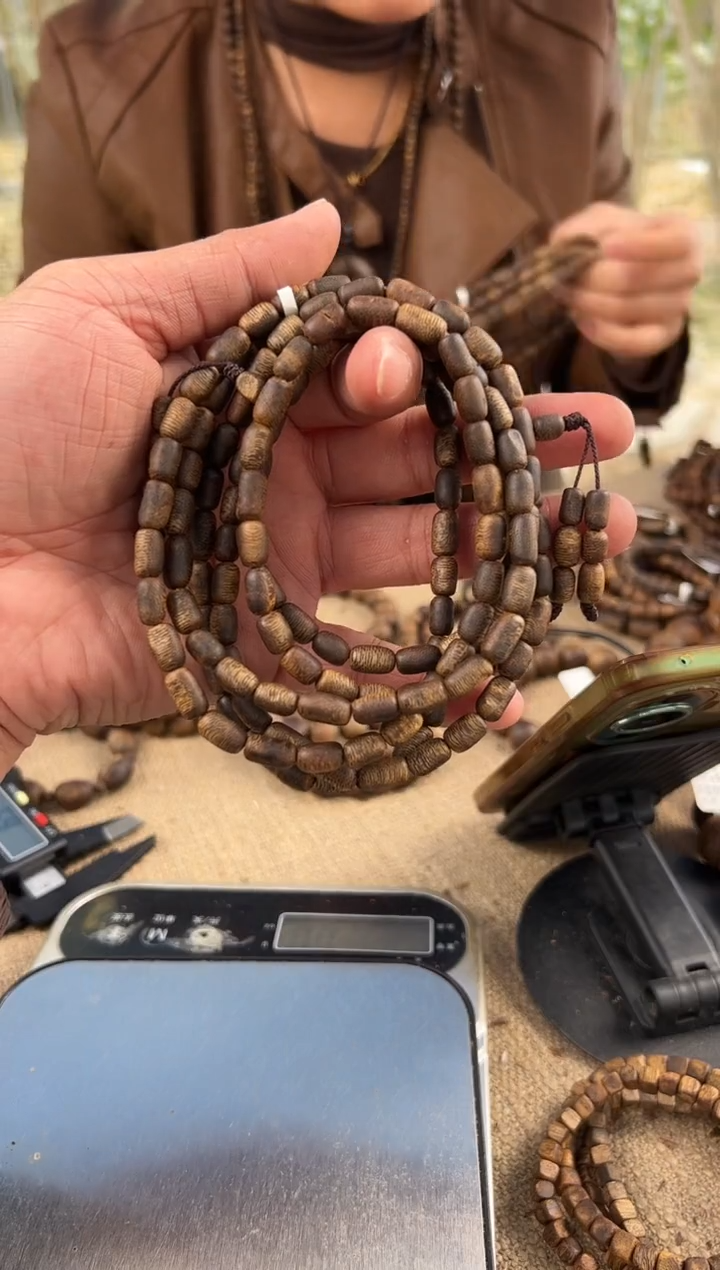 【闪购商品】沉香手串留疤沉水浮保16克多样性发1