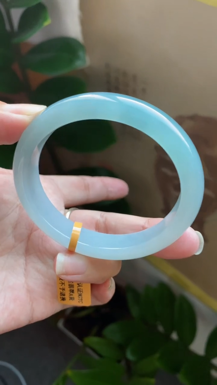 【闪购商品】翡翠手镯未镶嵌（血漏必买）冰胶天空蓝贵妃18号