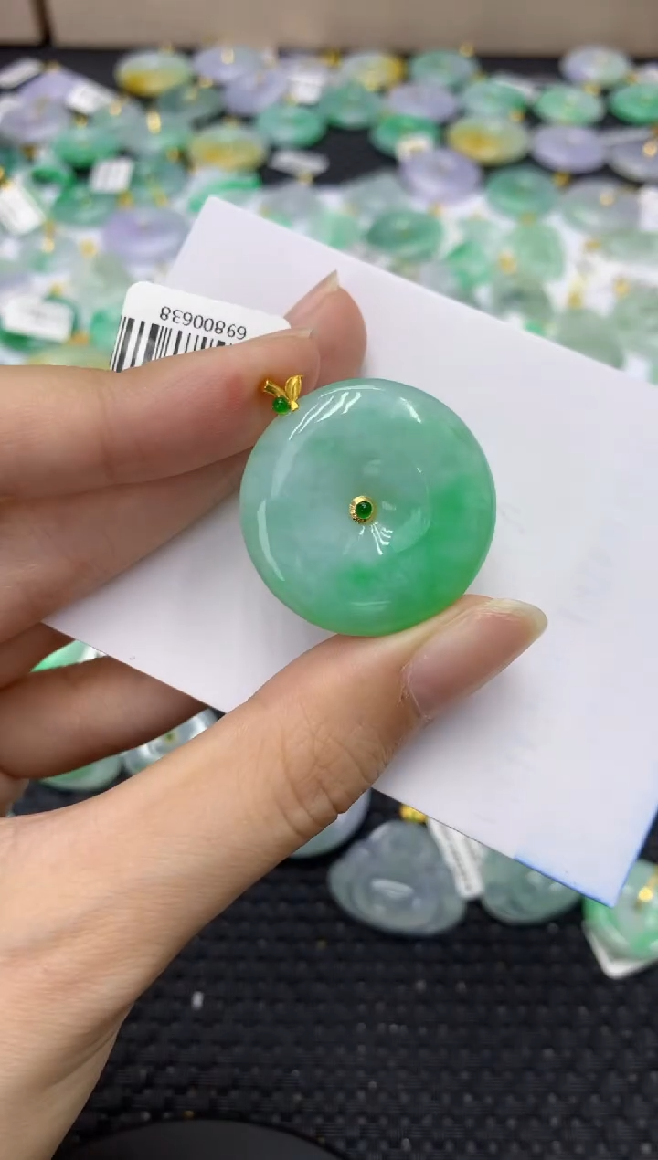 翡翠18K金镶嵌颈饰天然缅甸翡翠A货