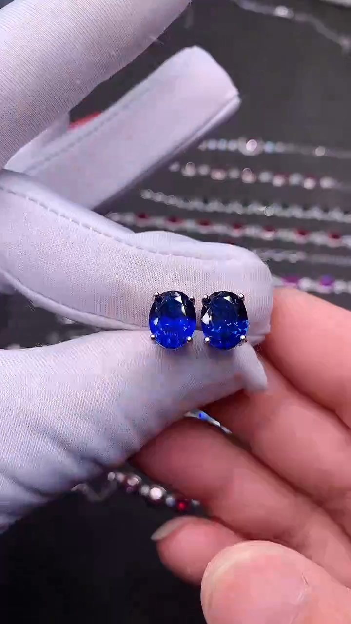 【闪购商品】蓝宝石耳饰银S925镶嵌.........