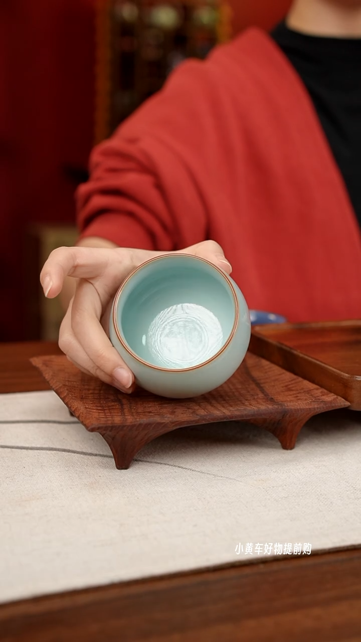 【闪购商品】摆件小师妹-钧瓷-信任