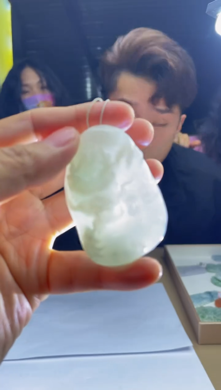 【闪购商品】定制翡翠未镶嵌          2064