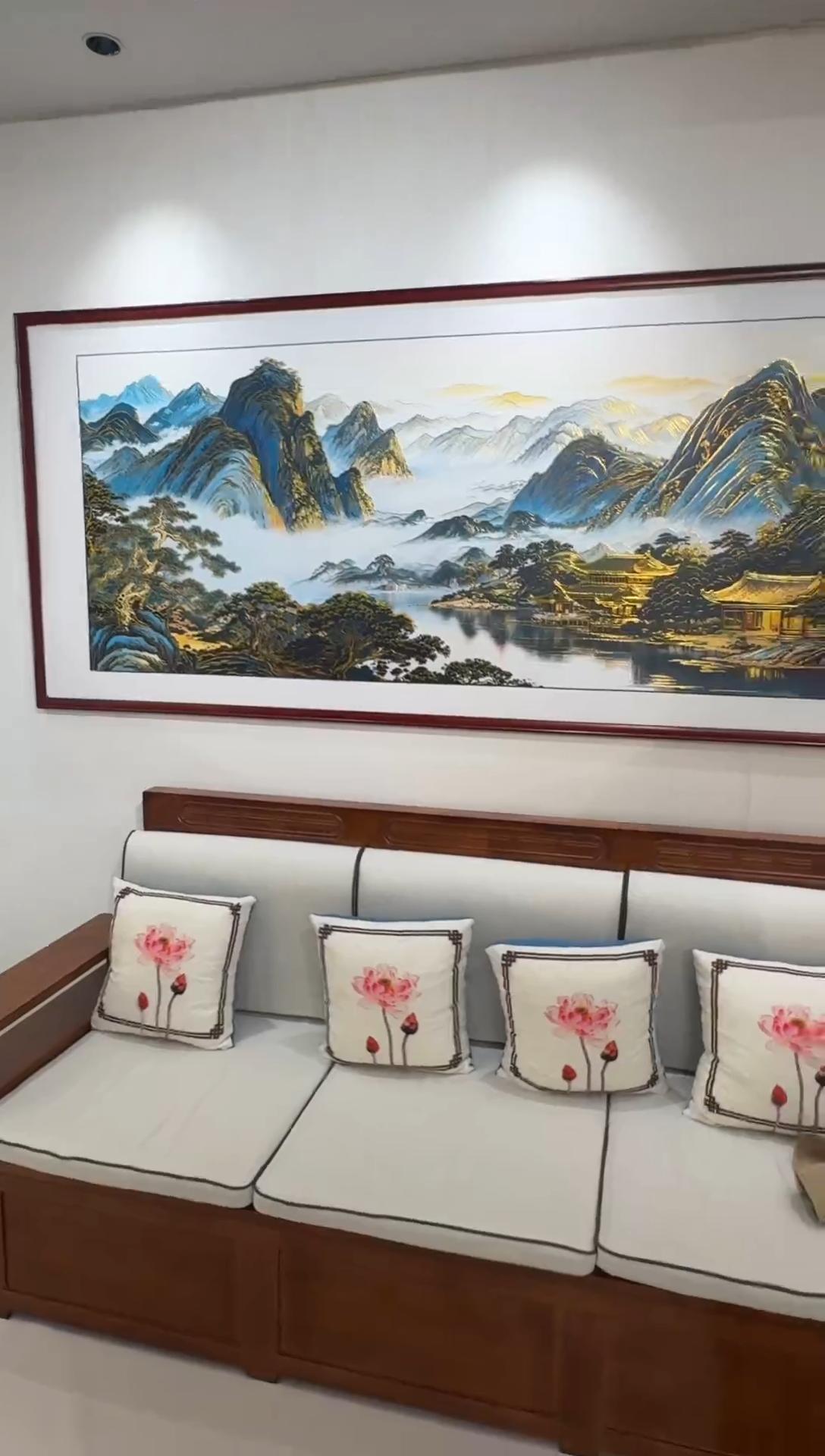 背有靠山280*110浮雕描金