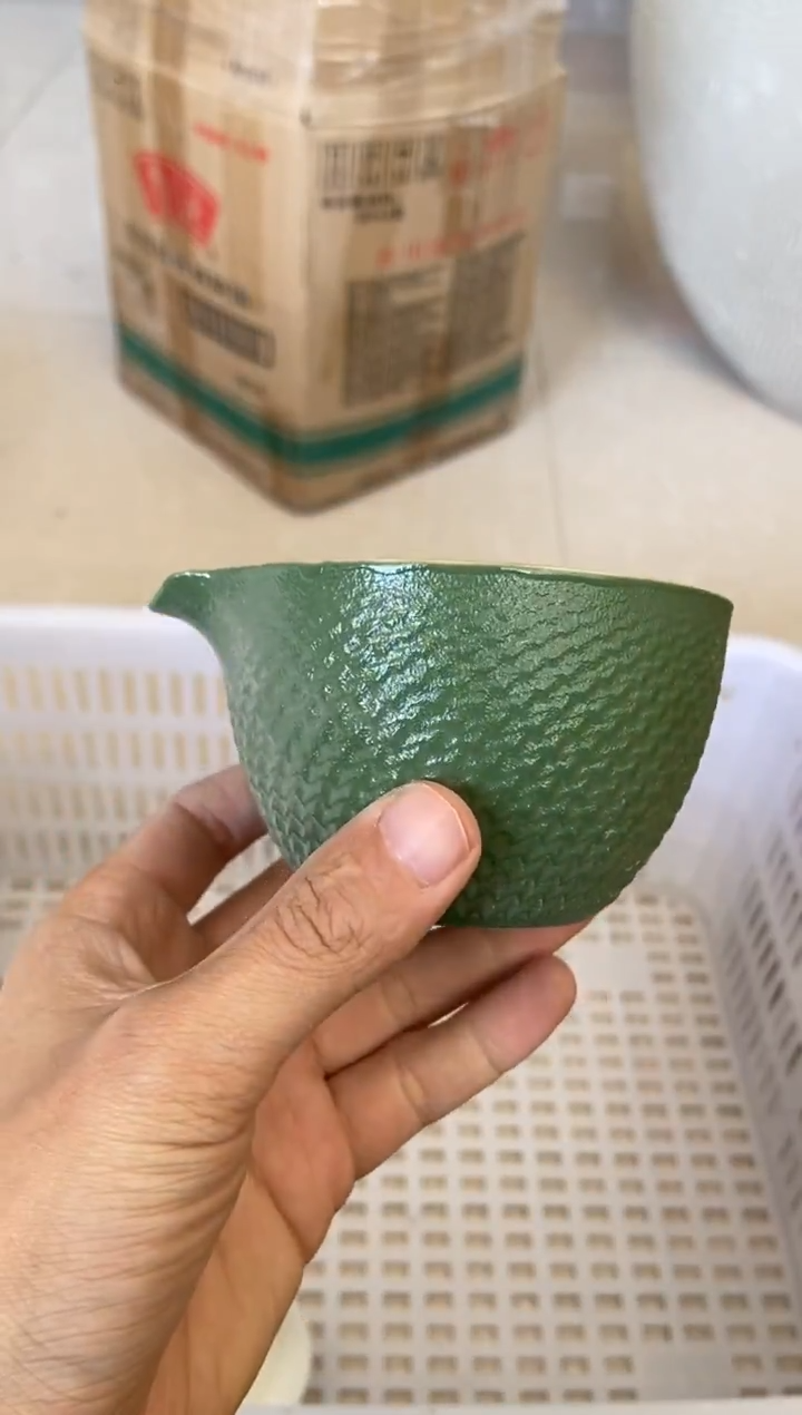 杯子瓷无运费险有瑕疵的摄影的产品有使用过的痕迹有点脏介意勿拍