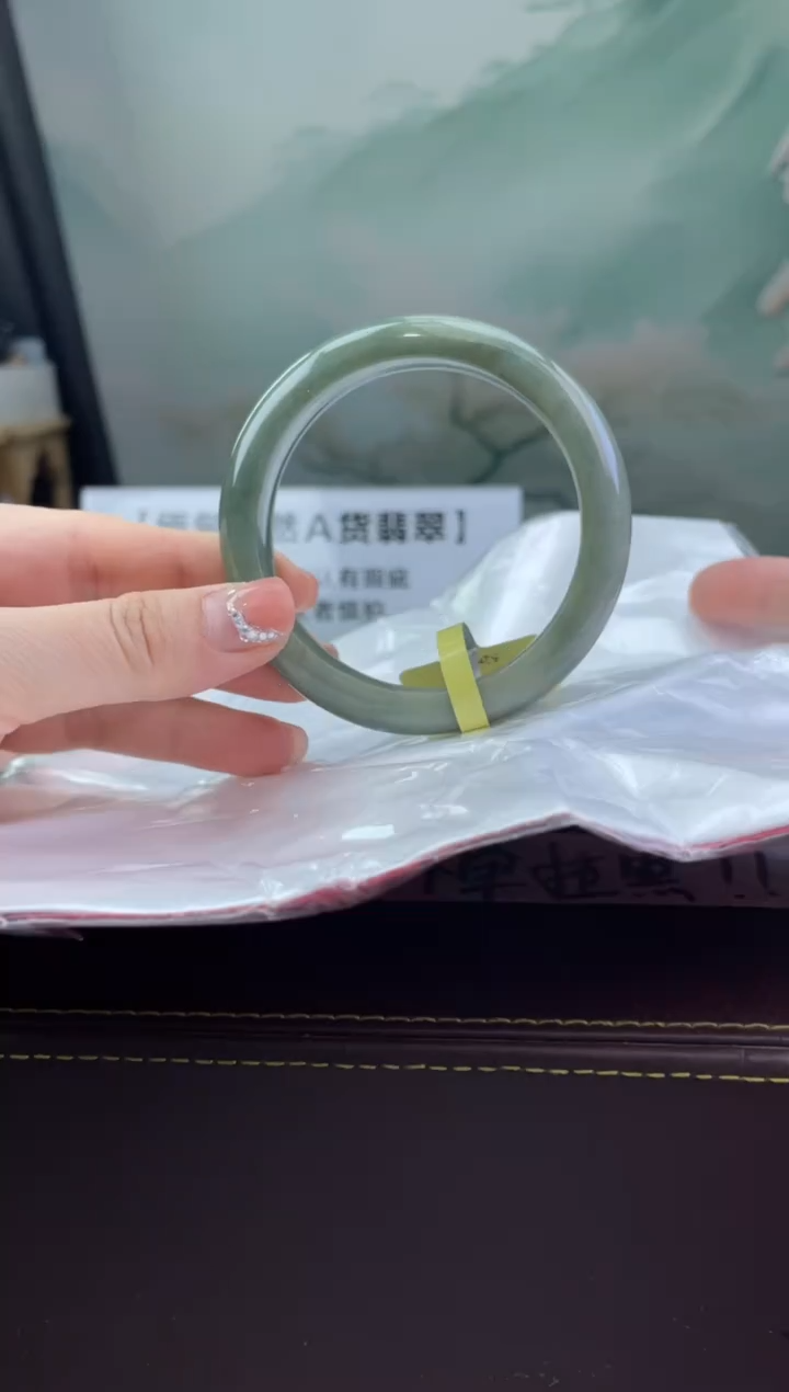 翡翠手镯未镶嵌6翡翠手镯