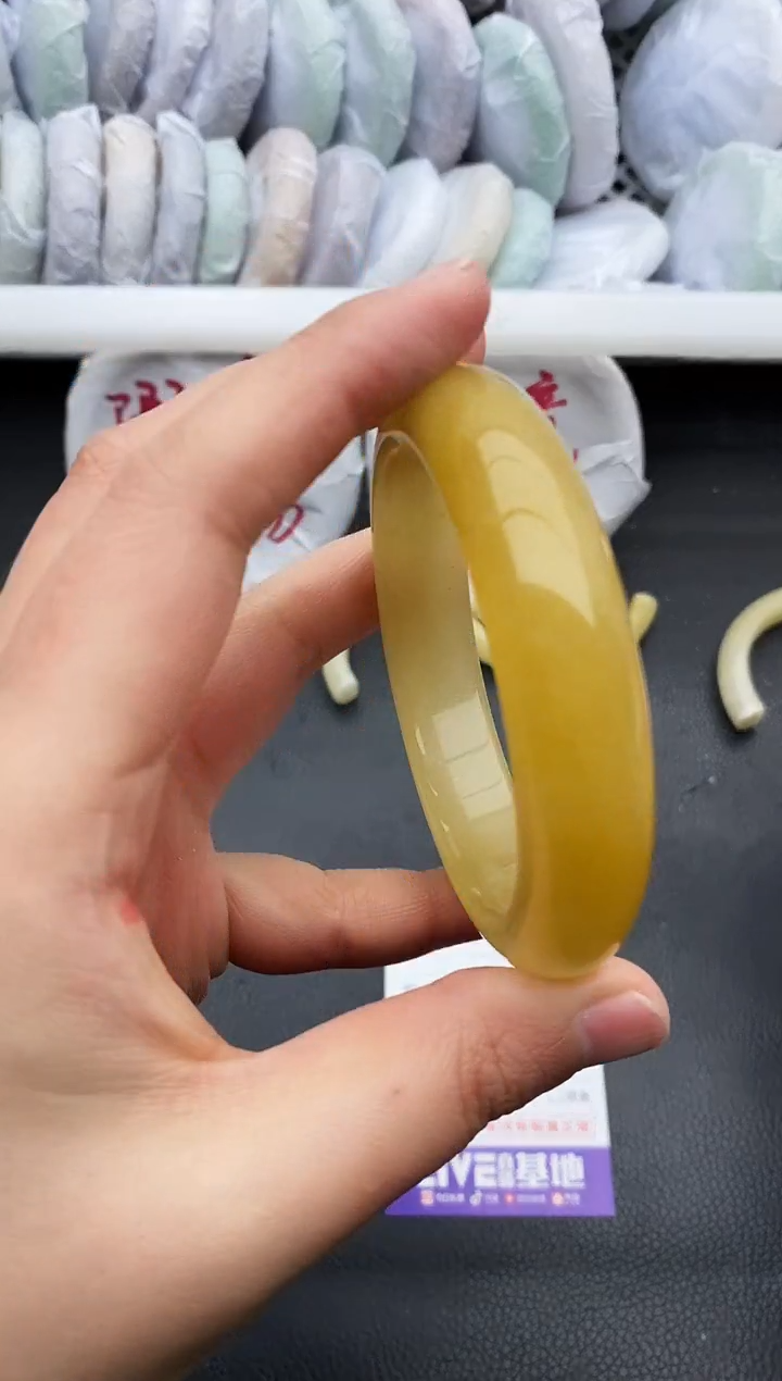 未镶嵌手镯石英质玉瑕疵113+56/57