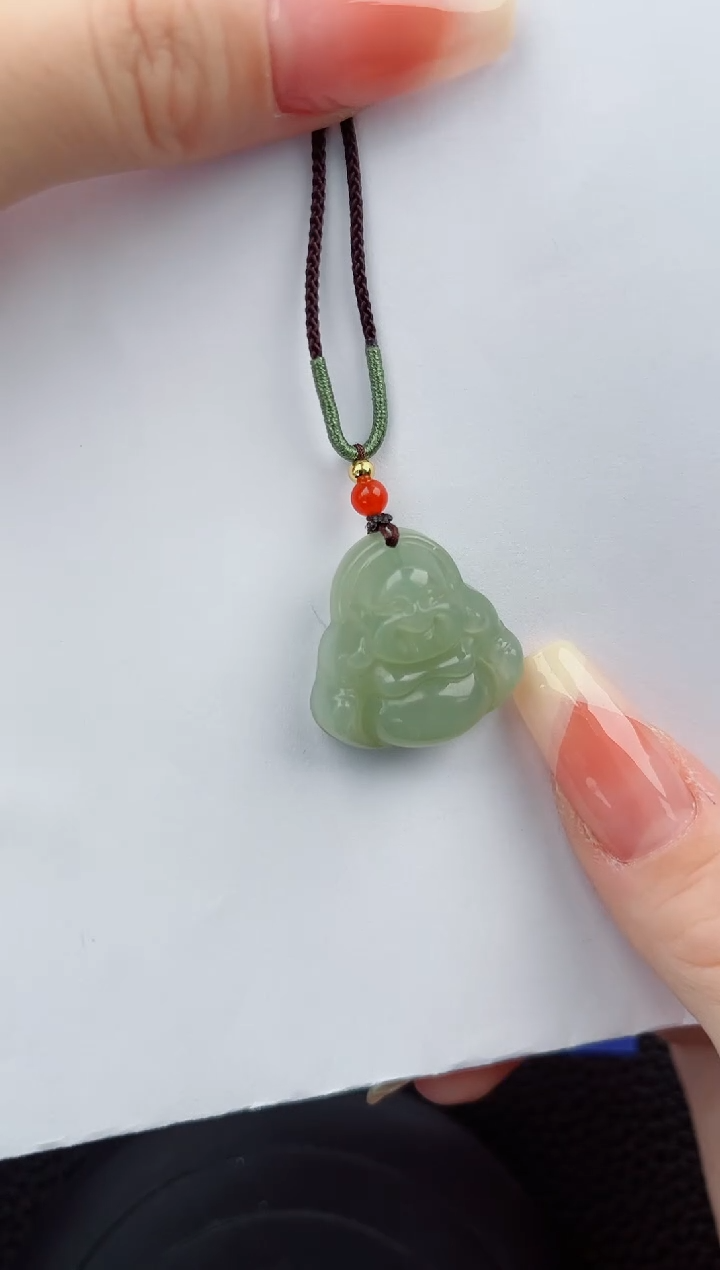 【闪购商品】和田玉吊坠(赠链)未镶嵌99微色差T