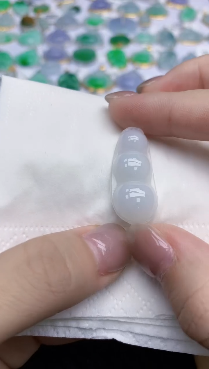 【闪购商品】翡翠颈饰未镶嵌天然翡翠A货