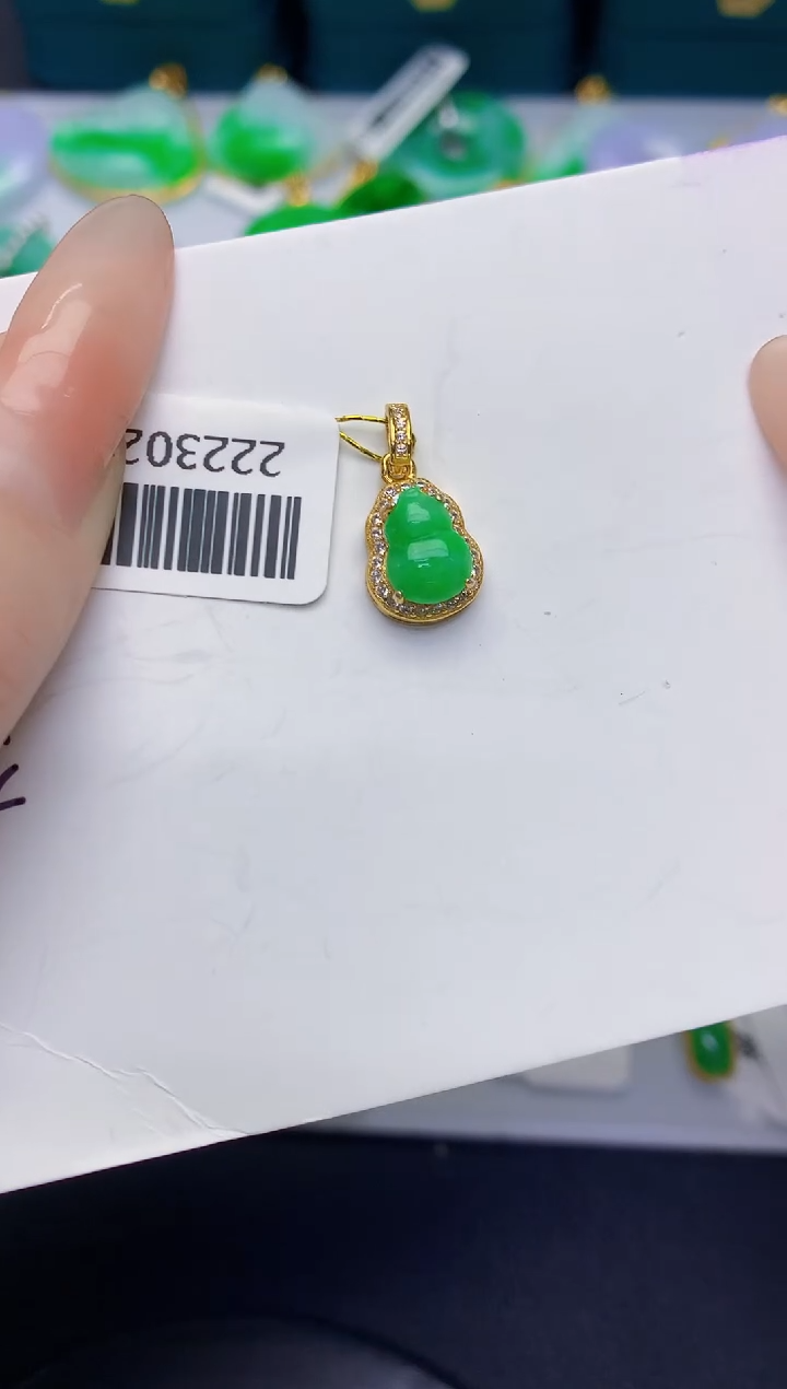 颈饰未镶嵌翡翠缅甸天然翡翠A货