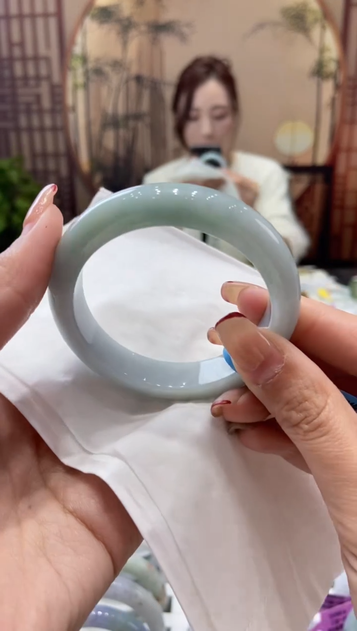 【闪购商品】翡翠手镯未镶嵌000010096