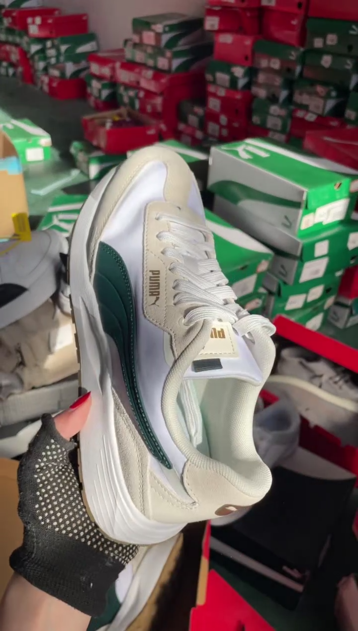 彪马时尚休闲运动鞋39M  TT34