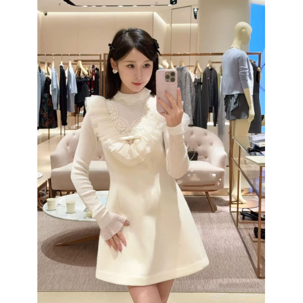 【蹦蹦】大码女装冬季新款优雅蝴蝶结花边V领长袖拉链连衣裙13951