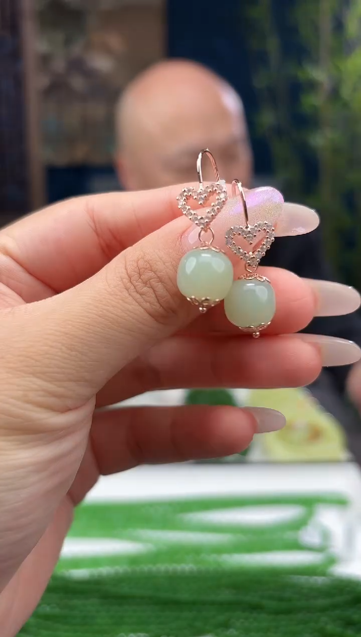 和田玉银S925镶嵌吊坠浅湖水发一对