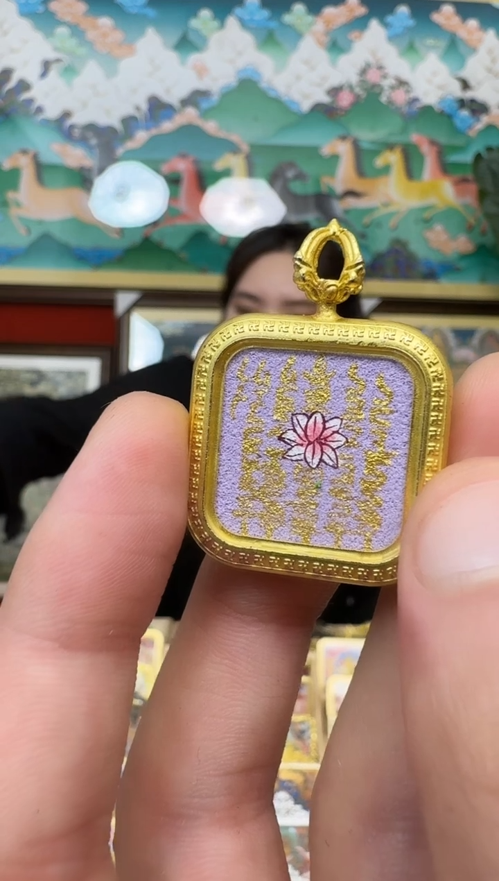 吊坠五条-热贡纯手绘唐卡吊坠